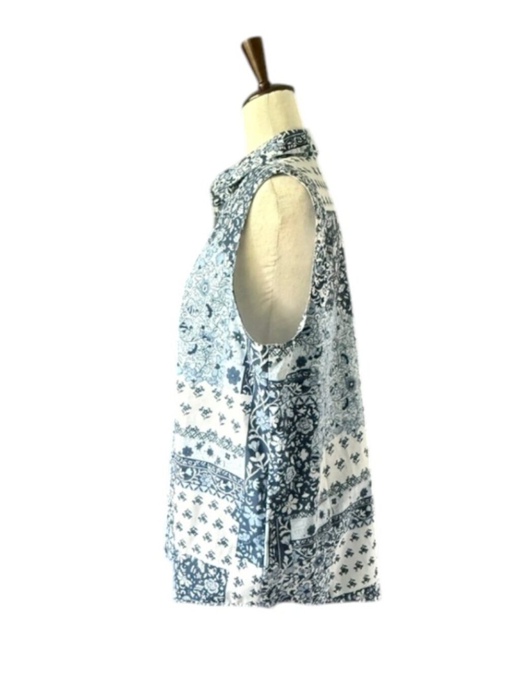 Woman Within Perfect Sleeveless Shirt French Blue Patched Paisley Plus 14/16 NWO - Picture 10 of 16